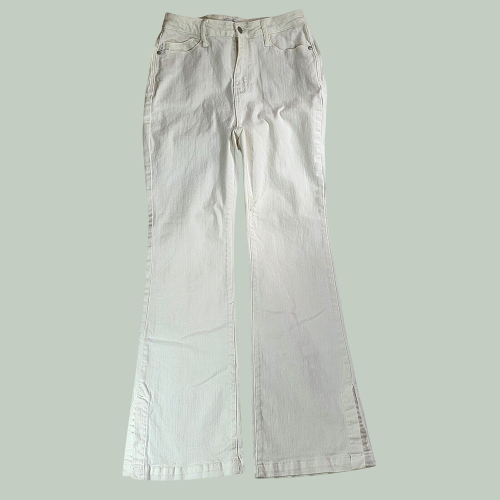 Boho-Chic Judy Blue Flare Jean W 9/29 White High Rise Denim Casual Trend Forward
